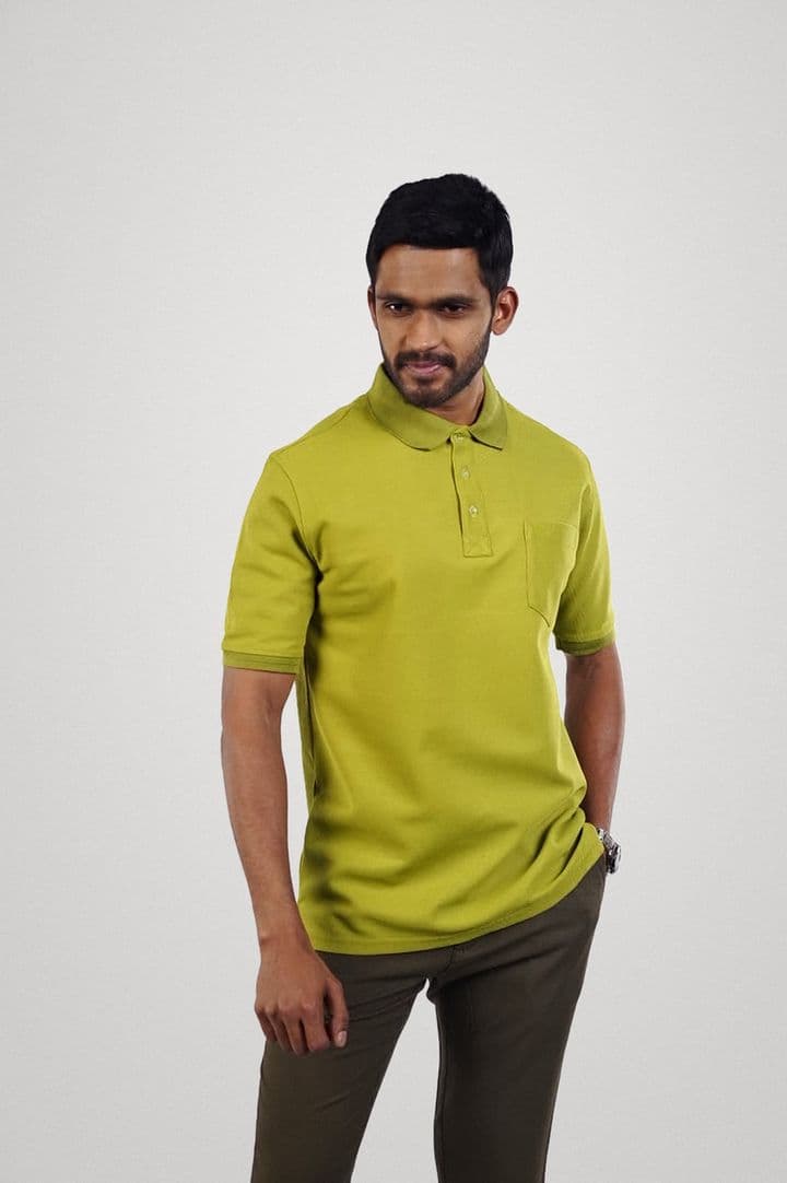 Pocket Polo in Olive